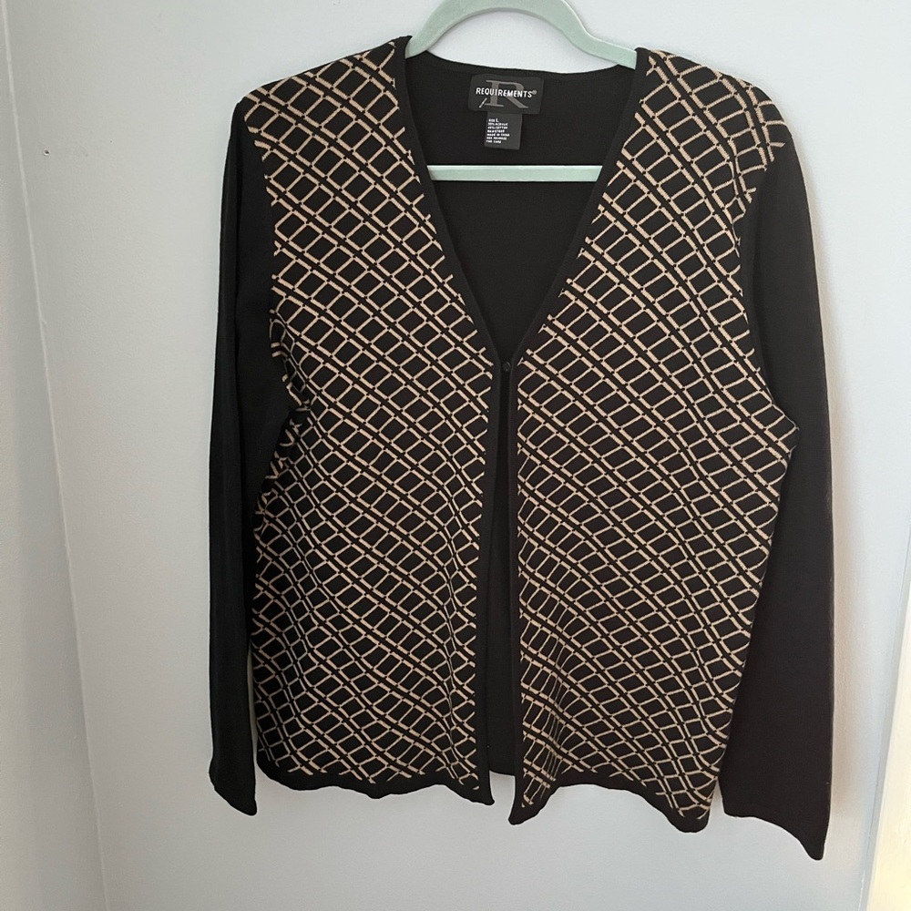 Requirements‎ Black and Tan Cardigan Sweater